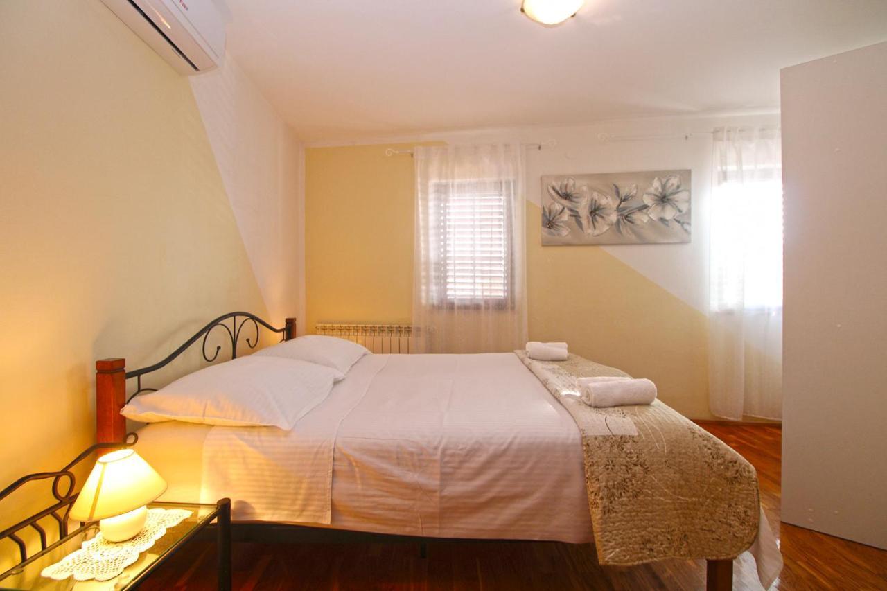 Apartment Mirela 2145 Fažana Esterno foto