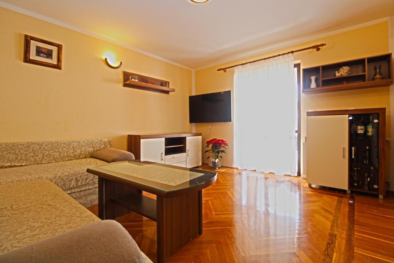 Apartment Mirela 2145 Fažana Esterno foto